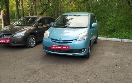 Toyota Passo Sette, 2010 год, 985 000 рублей, 2 фотография