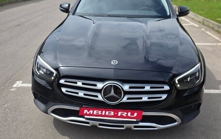 Mercedes-Benz E-Класс, 2021 год, 6 500 000 рублей, 2 фотография