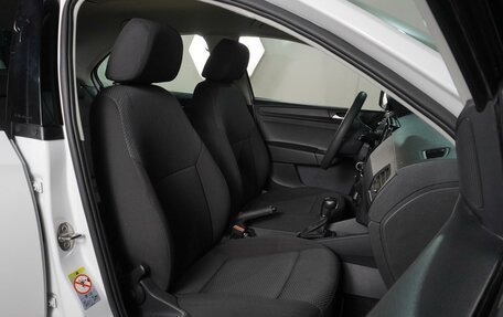 Volkswagen Polo VI (EU Market), 2021 год, 1 734 000 рублей, 8 фотография