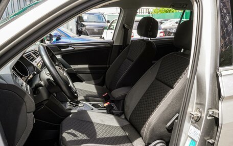Volkswagen Tiguan II, 2018 год, 2 150 000 рублей, 10 фотография