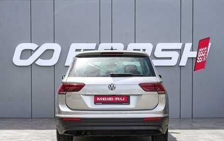 Volkswagen Tiguan II, 2018 год, 2 150 000 рублей, 4 фотография