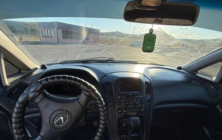 Lexus RX IV рестайлинг, 2003 год, 950 000 рублей, 7 фотография