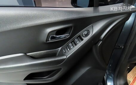 Chevrolet Trax, 2021 год, 1 085 000 рублей, 13 фотография