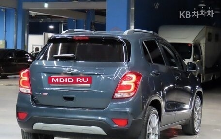 Chevrolet Trax, 2021 год, 1 085 000 рублей, 3 фотография