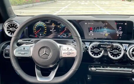 Mercedes-Benz A-Класс, 2021 год, 1 500 000 рублей, 6 фотография