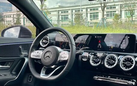 Mercedes-Benz A-Класс, 2021 год, 1 500 000 рублей, 7 фотография