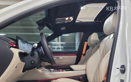 Genesis GV70, 2024 год, 6 350 000 рублей, 11 фотография