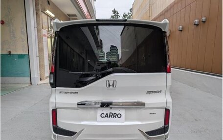 Honda Stepwgn IV, 2022 год, 2 200 000 рублей, 6 фотография