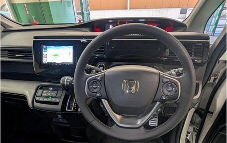 Honda Stepwgn IV, 2022 год, 2 200 000 рублей, 9 фотография