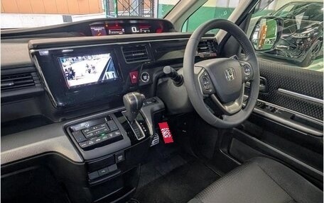 Honda Stepwgn IV, 2022 год, 2 200 000 рублей, 15 фотография