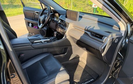 Lexus RX IV рестайлинг, 2019 год, 5 800 000 рублей, 12 фотография