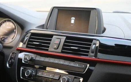 BMW 1 серия, 2018 год, 1 300 100 рублей, 11 фотография