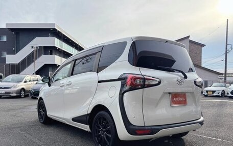 Toyota Sienta II, 2021 год, 1 190 000 рублей, 2 фотография