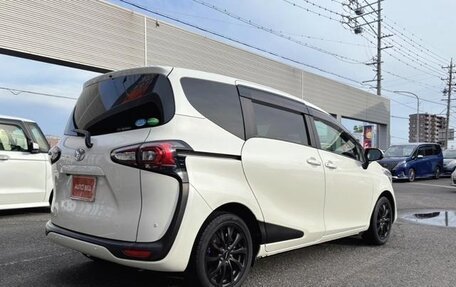Toyota Sienta II, 2021 год, 1 190 000 рублей, 4 фотография