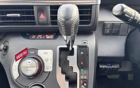 Toyota Sienta II, 2021 год, 1 190 000 рублей, 13 фотография