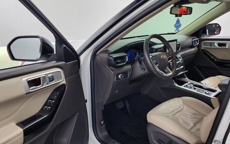 Ford Explorer VI, 2022 год, 4 180 000 рублей, 12 фотография