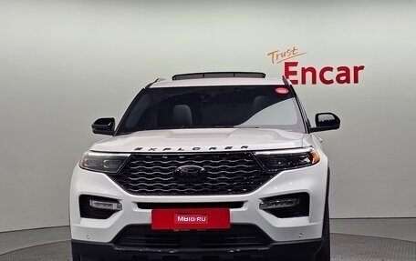 Ford Explorer VI, 2022 год, 4 210 000 рублей, 1 фотография