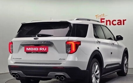 Ford Explorer VI, 2022 год, 4 210 000 рублей, 3 фотография