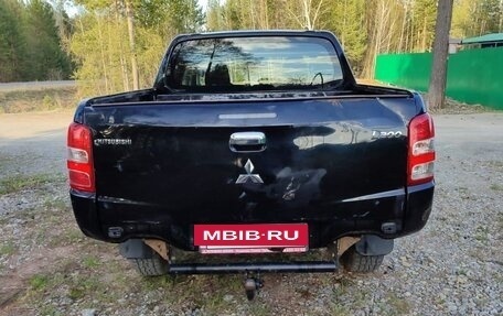 Mitsubishi L200 IV рестайлинг, 2015 год, 1 400 000 рублей, 5 фотография
