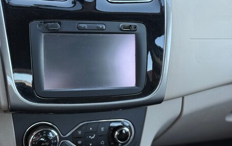 Renault Logan II, 2015 год, 700 000 рублей, 11 фотография