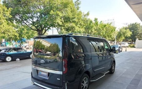 Ford Tourneo Custom I рестайлинг, 2024 год, 5 230 000 рублей, 6 фотография