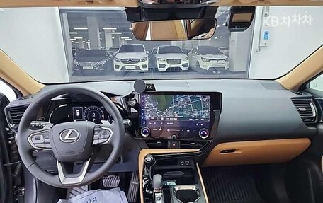 Lexus NX, 2024 год, 5 900 000 рублей, 8 фотография