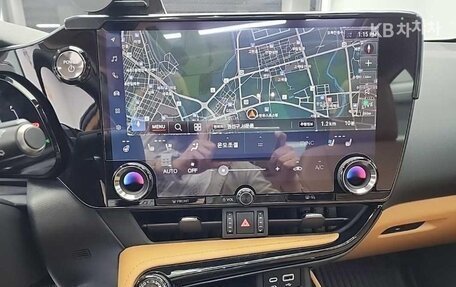 Lexus NX, 2024 год, 5 900 000 рублей, 10 фотография