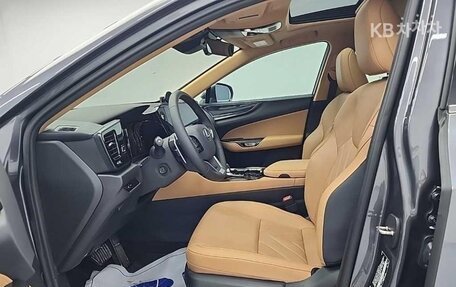 Lexus NX, 2024 год, 5 900 000 рублей, 11 фотография