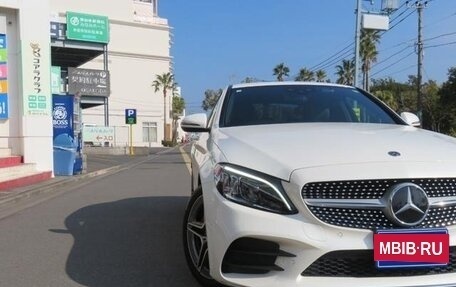 Mercedes-Benz C-Класс, 2019 год, 1 900 000 рублей, 2 фотография