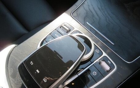 Mercedes-Benz C-Класс, 2019 год, 1 900 000 рублей, 29 фотография