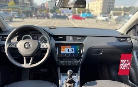 Skoda Octavia, 2021 год, 1 800 000 рублей, 7 фотография