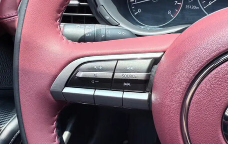 Mazda 3, 2021 год, 1 700 000 рублей, 13 фотография