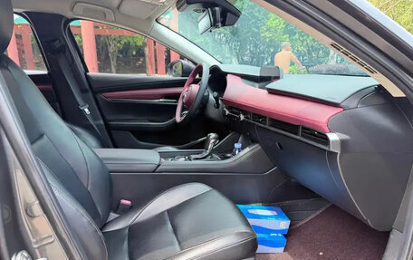 Mazda 3, 2021 год, 1 700 000 рублей, 10 фотография