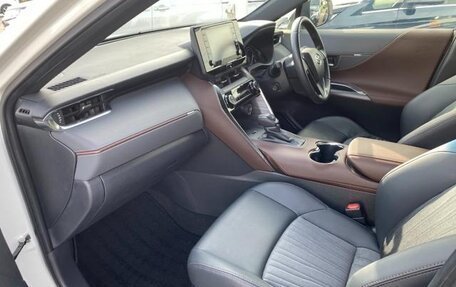 Toyota Harrier, 2021 год, 2 600 000 рублей, 19 фотография