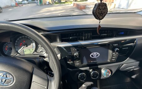 Toyota Corolla, 2014 год, 1 550 000 рублей, 24 фотография