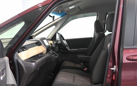 Honda Freed II, 2017 год, 1 770 000 рублей, 8 фотография