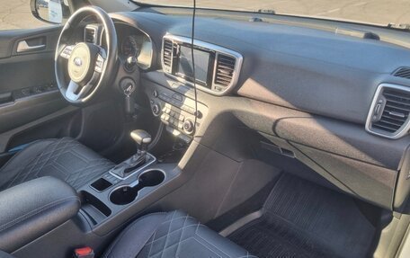 KIA Sportage IV рестайлинг, 2018 год, 2 150 000 рублей, 10 фотография