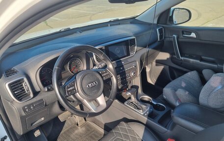 KIA Sportage IV рестайлинг, 2018 год, 2 150 000 рублей, 5 фотография