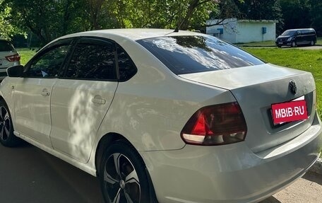 Volkswagen Polo VI (EU Market), 2012 год, 460 000 рублей, 3 фотография