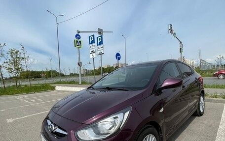 Hyundai Solaris II рестайлинг, 2012 год, 790 000 рублей, 3 фотография