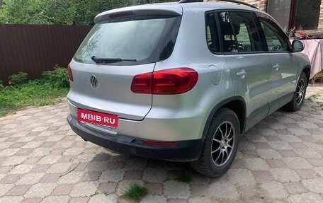 Volkswagen Tiguan I, 2012 год, 950 000 рублей, 3 фотография