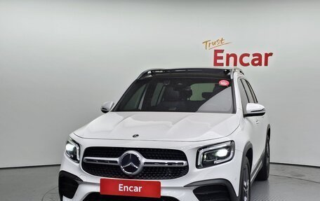 Mercedes-Benz GLB, 2021 год, 3 170 000 рублей, 2 фотография
