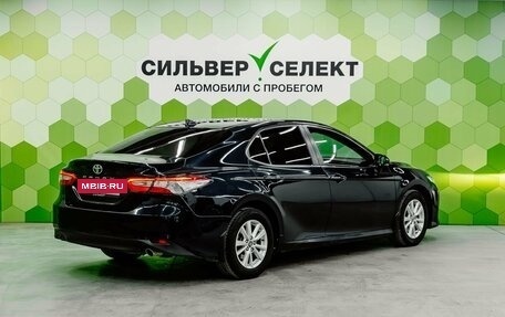 Toyota Camry, 2019 год, 3 000 000 рублей, 3 фотография