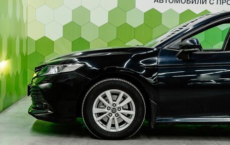 Toyota Camry, 2019 год, 3 000 000 рублей, 9 фотография