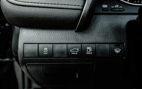 Toyota Camry, 2019 год, 3 000 000 рублей, 21 фотография