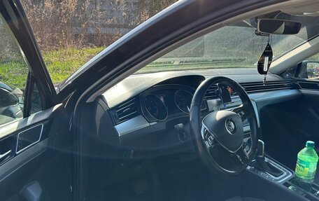 Volkswagen Passat B8 рестайлинг, 2014 год, 2 000 000 рублей, 9 фотография