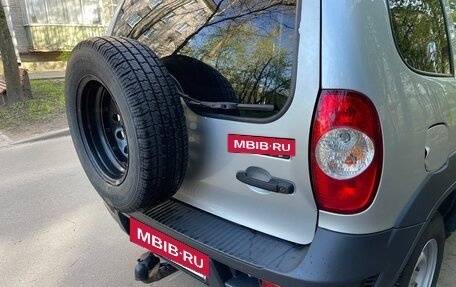 Chevrolet Niva I рестайлинг, 2018 год, 700 000 рублей, 4 фотография
