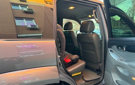Toyota Land Cruiser Prado 120 рестайлинг, 2008 год, 2 750 000 рублей, 3 фотография