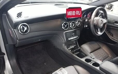 Mercedes-Benz GLA, 2018 год, 1 500 000 рублей, 5 фотография