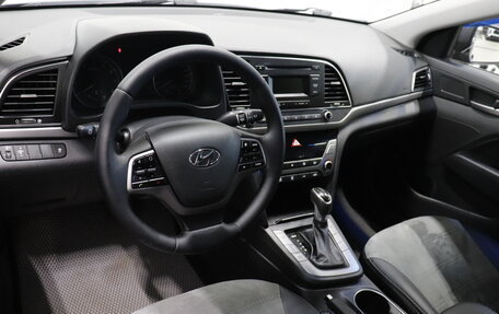 Hyundai Elantra VI рестайлинг, 2017 год, 1 383 000 рублей, 9 фотография